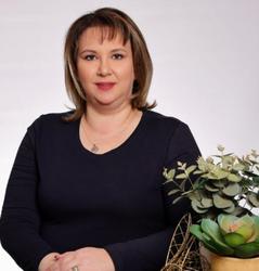 Lizle Olwagen, estate agent