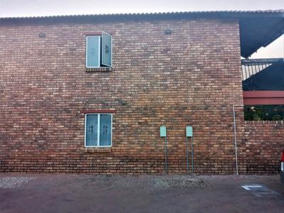 Apartment / Flat For Sale in Pretoria North, Pretoria