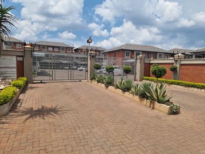 Apartment / Flat For Sale in Booysens, Pretoria